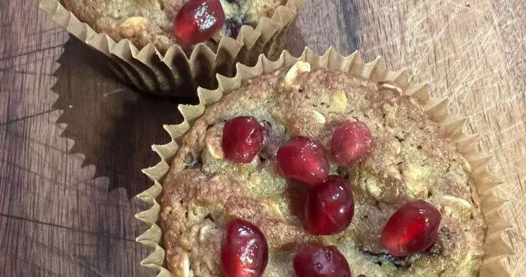 How to make Pomegranate ginger muffins